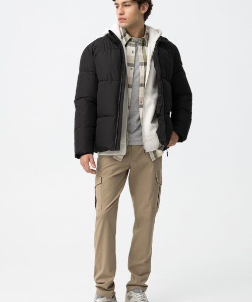 Pantalón cargo beige