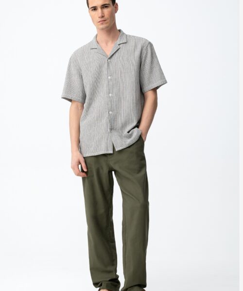 Pantalón chino relaxed verde