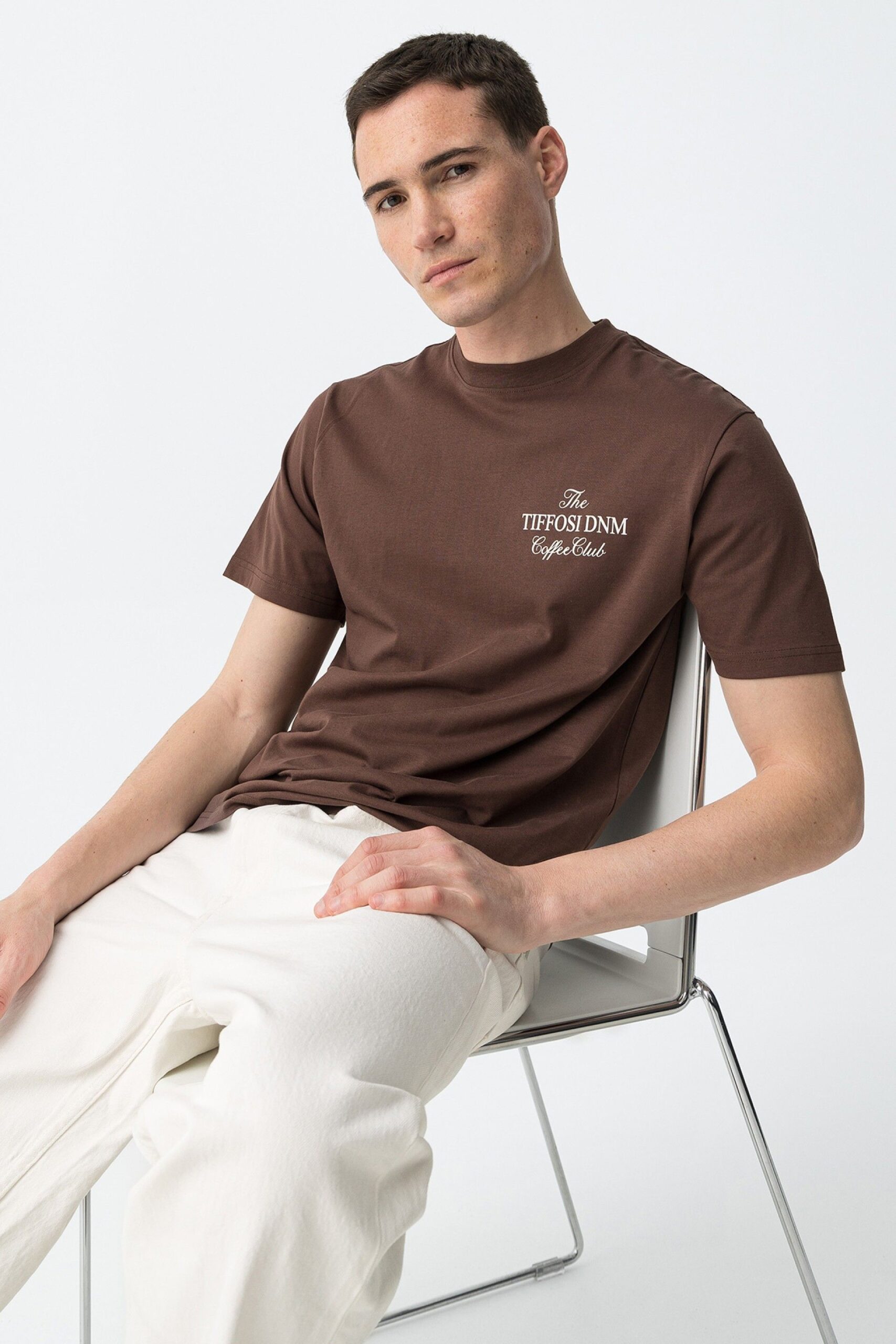 Camiseta Valentim marrón