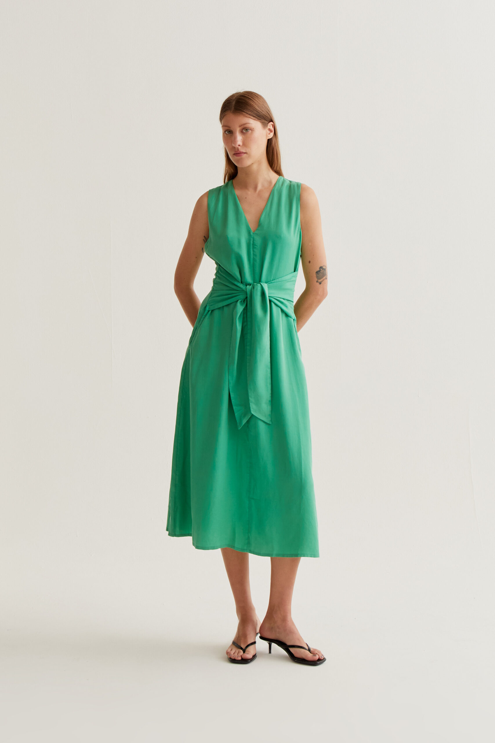 Vestido midi fluido verde