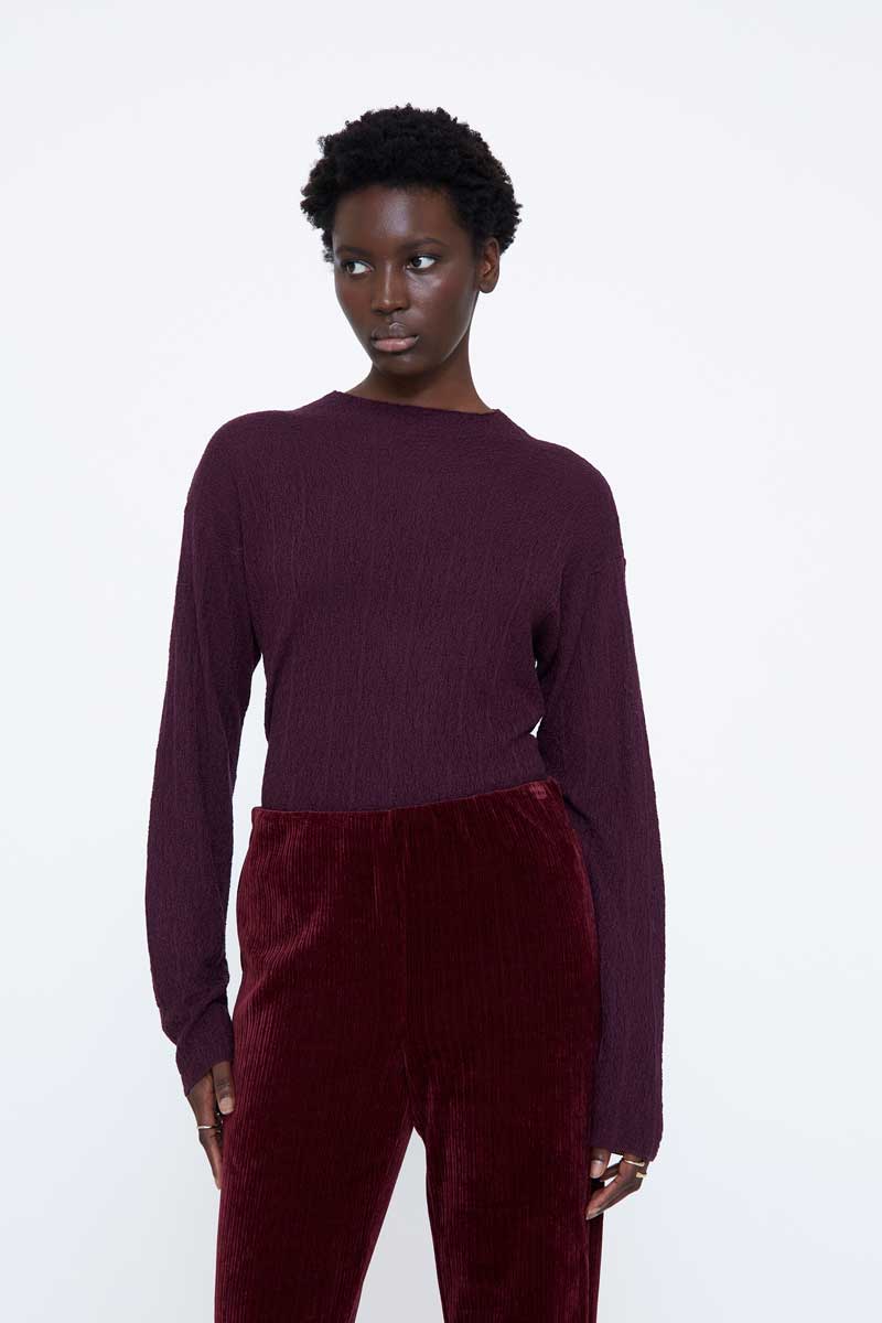 Jersey con textura berenjena
