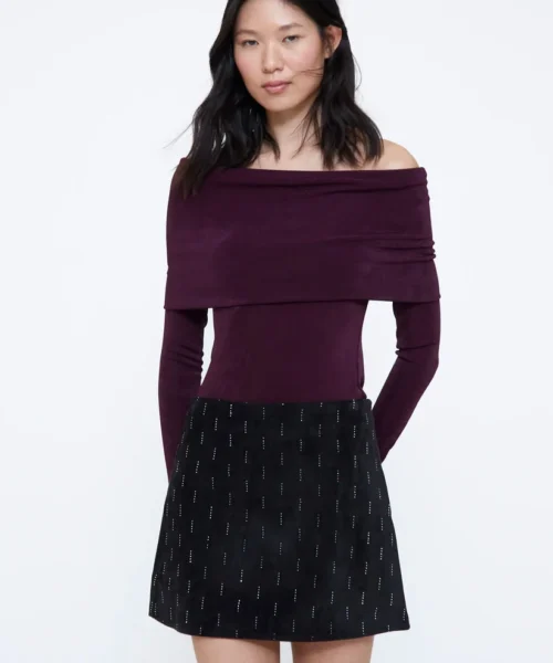 Top cuello barco burdeos