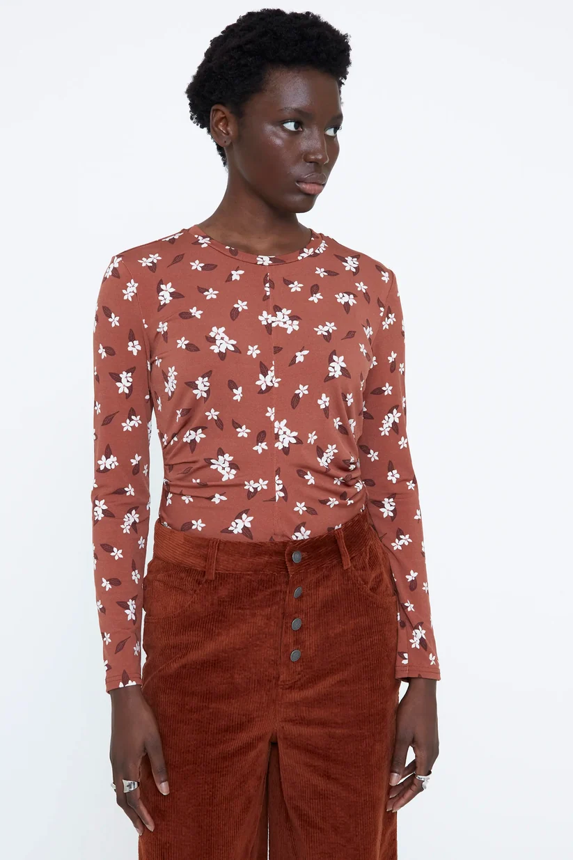 Camiseta con estampado Almond Flower