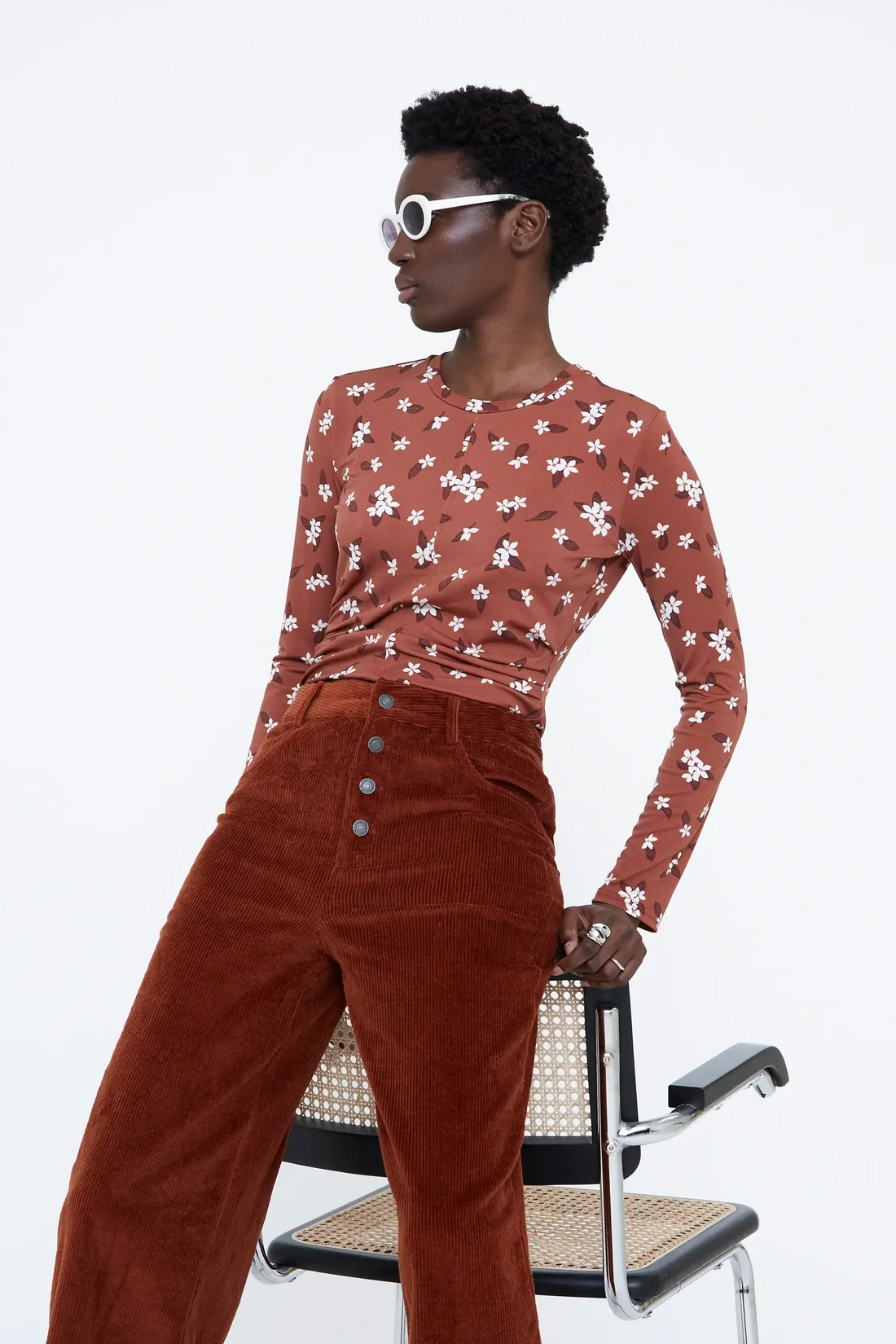Camiseta con estampado Almond Flower - Imagen 2