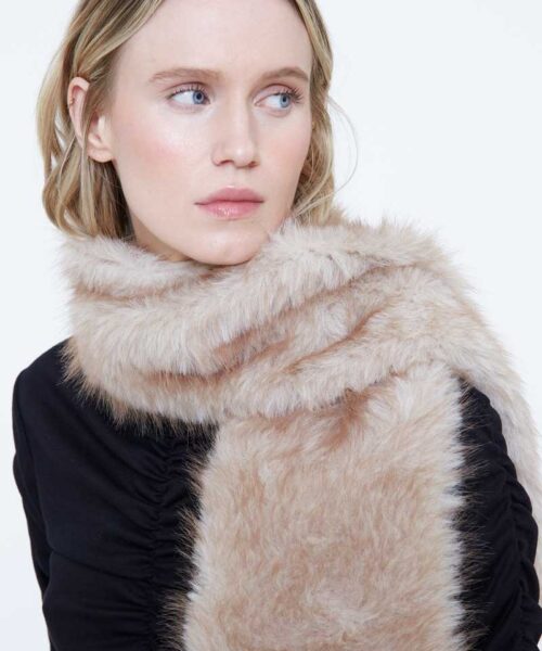 Bufanda efecto pelo beige